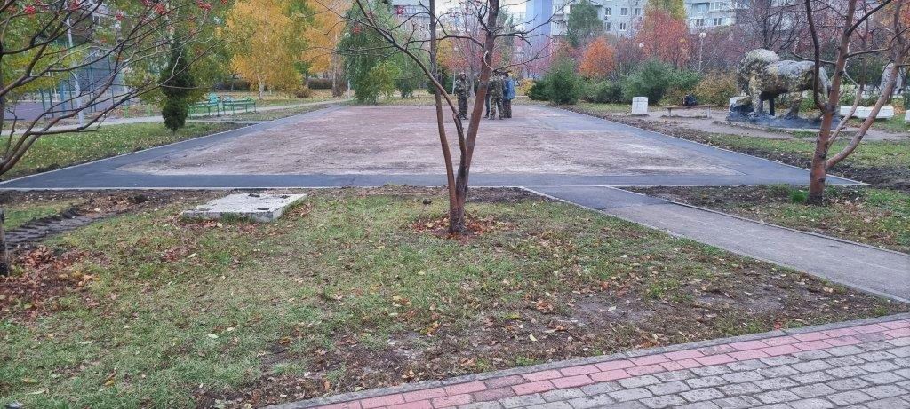 2. Наш любимый сквер - устройство спортивной площадки на общественной территории сквера 19 квартала по адресу г. Тольятти, б-р Татищева, д. №№ 11-13 (3).jpg 2. Наш любимый сквер - устройство спортивной площадки на общественной территории сквера 19 квартала по адресу г. Тольятти, б-р Татищева, д. №№ 11-13 (3).jpg
