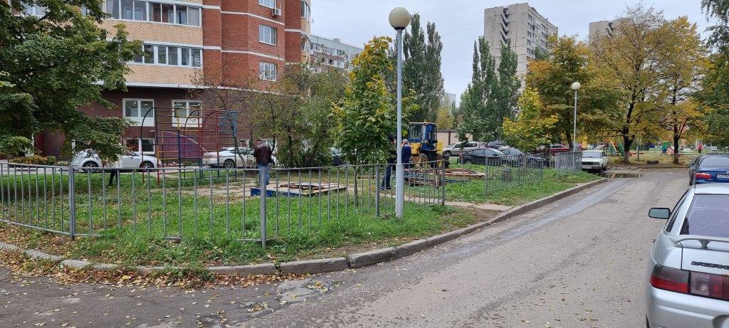 2. Счастливое детство - восстановление детской игровой площадки по бульвару Космонавтов, д. 3б (3).jpg 2. Счастливое детство - восстановление детской игровой площадки по бульвару Космонавтов, д. 3б (3).jpg