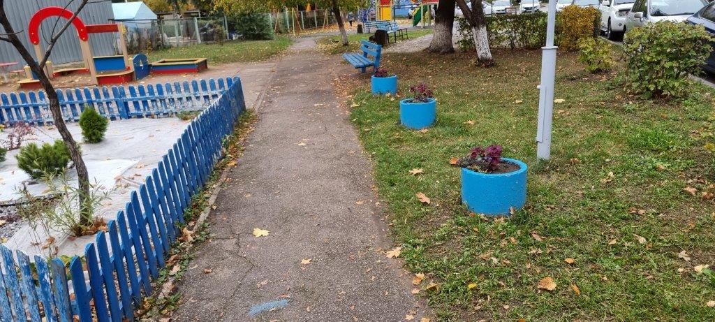 2. Территория радости - восстановление площадки для отдыха взрослого населения на дворовой территории дома № 18 по бульвару Космонавтов.jpg 2. Территория радости - восстановление площадки для отдыха взрослого населения на дворовой территории дома № 18 по бульвару Космонавтов.jpg