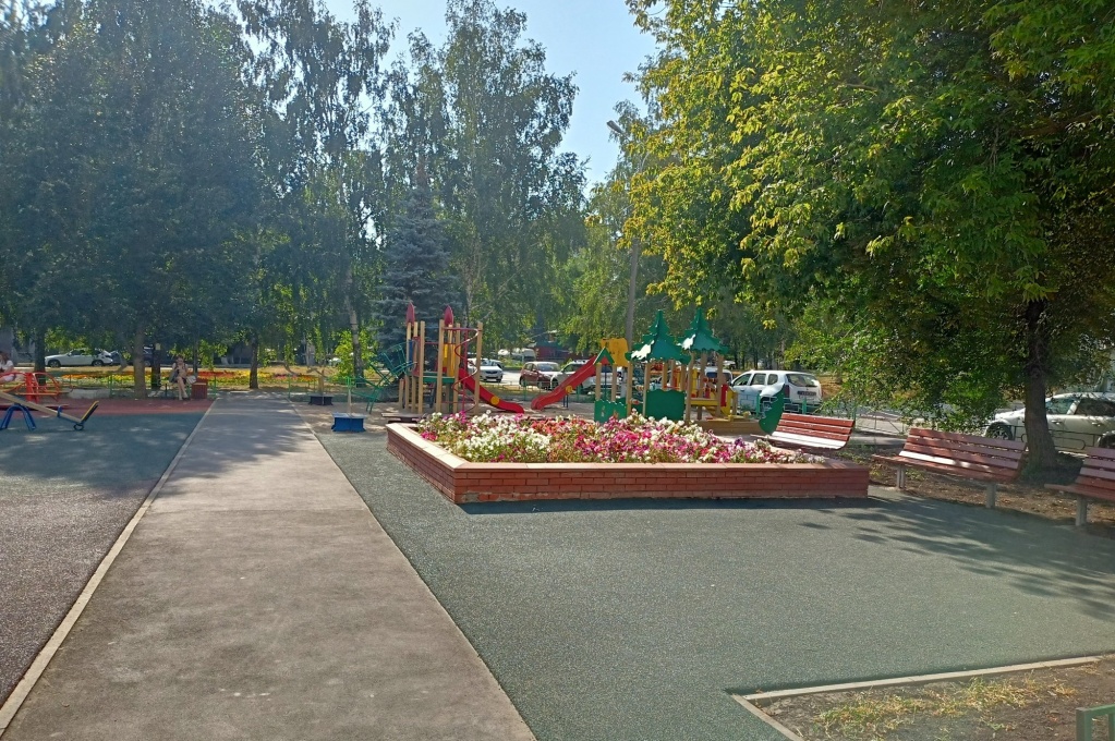 2 СТАЛО, пр. Кирова, д. 301, д. 303, д. 307.jpg 2 СТАЛО, пр. Кирова, д. 301, д. 303, д. 307.jpg